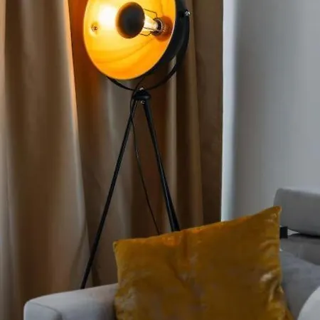 Apartamento Cozy With French Windows *