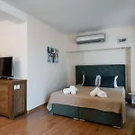 Апартаменты French Windows Center *