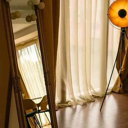 Cozy With French Windows Apartman *