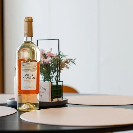 Cozy With French Windows Apartman Plovdiv