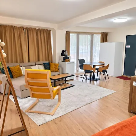 French Windows Center דירה פלובדיב